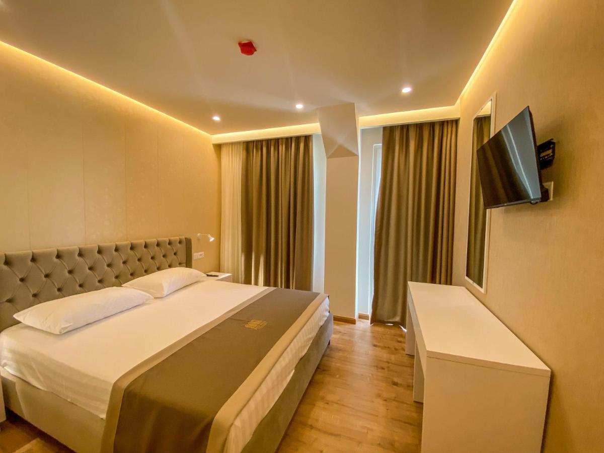 Red Hill Hotel Tirana Exterior photo