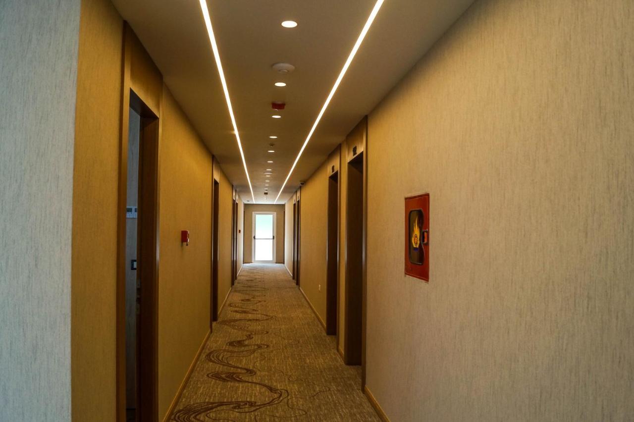 Red Hill Hotel Tirana Exterior photo